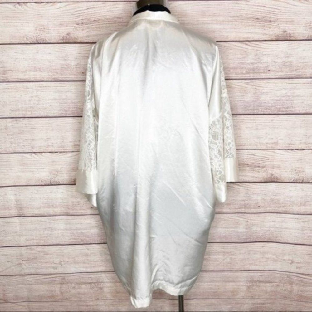 Victoria's Secret Robe‎ - Picture 4 of 7